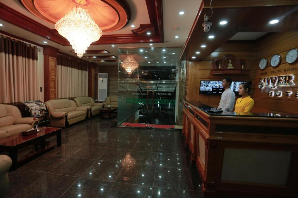 Silver City Hotel Mandalay Exteriör bild