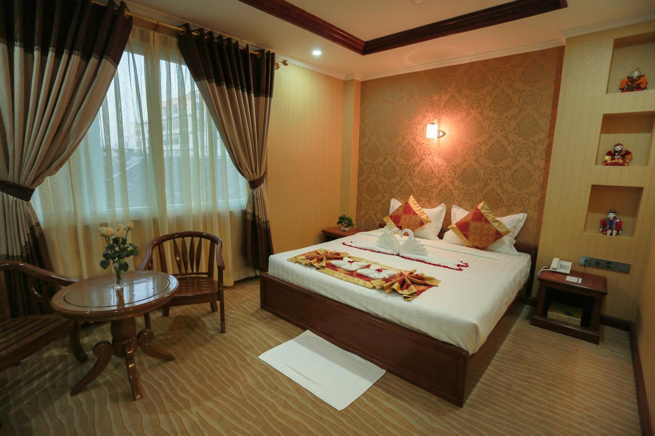 Silver City Hotel Mandalay Exteriör bild