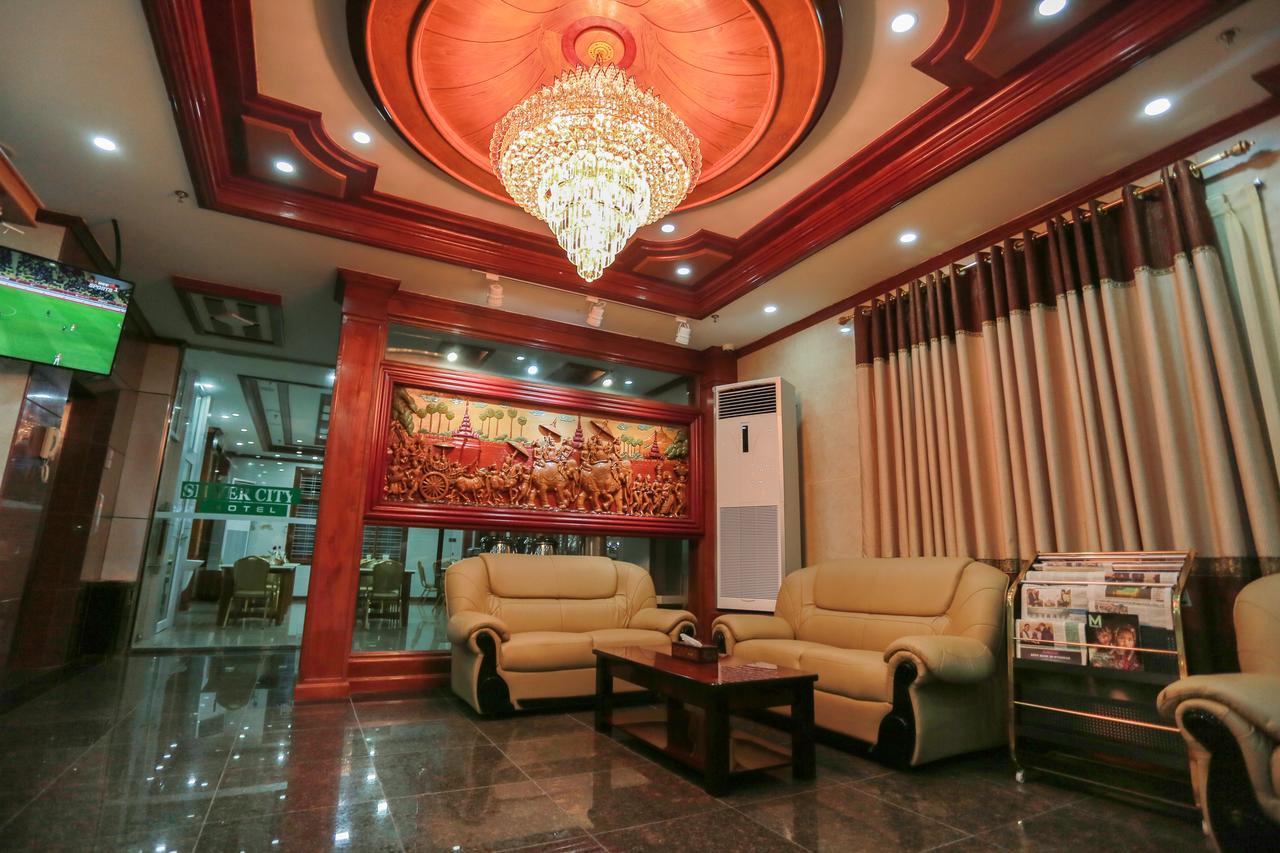 Silver City Hotel Mandalay Exteriör bild